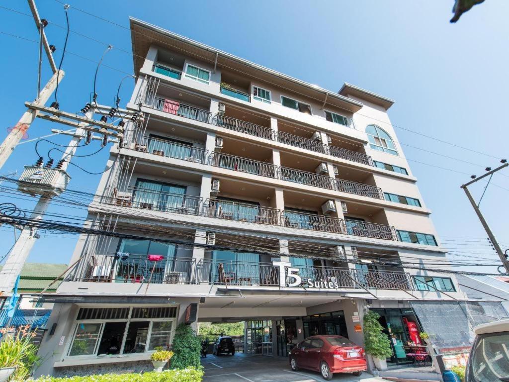T5 Suites Pattaya Exterior foto