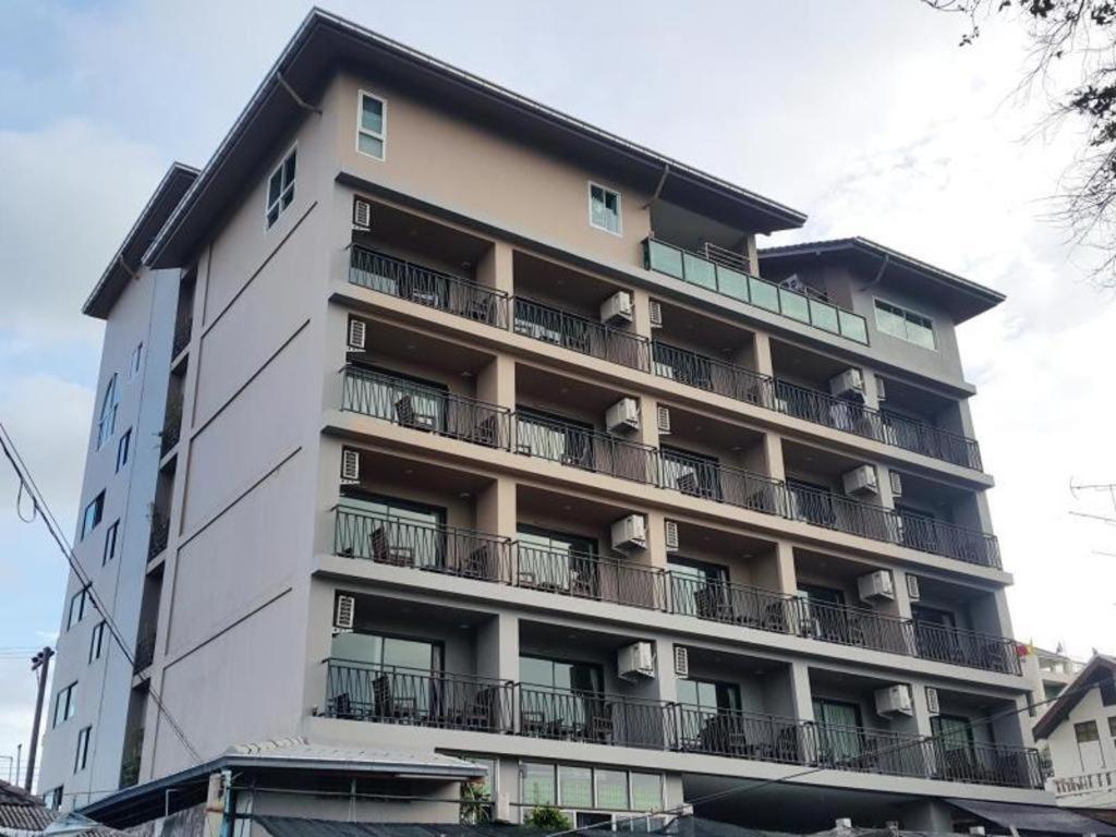 T5 Suites Pattaya Exterior foto
